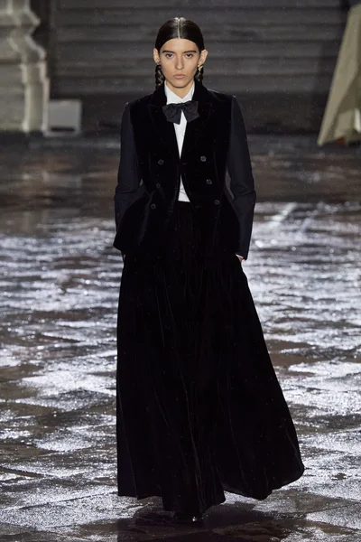 Look 92